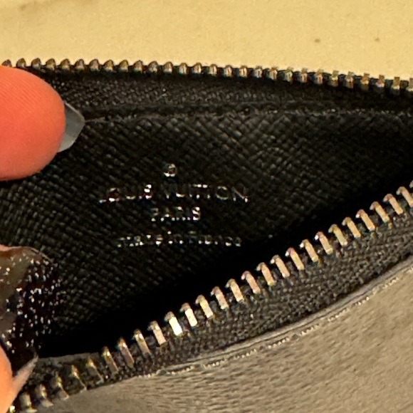 New Louis Vuitton Monogram Eclipse wallet card holder - Picture 8 of 10